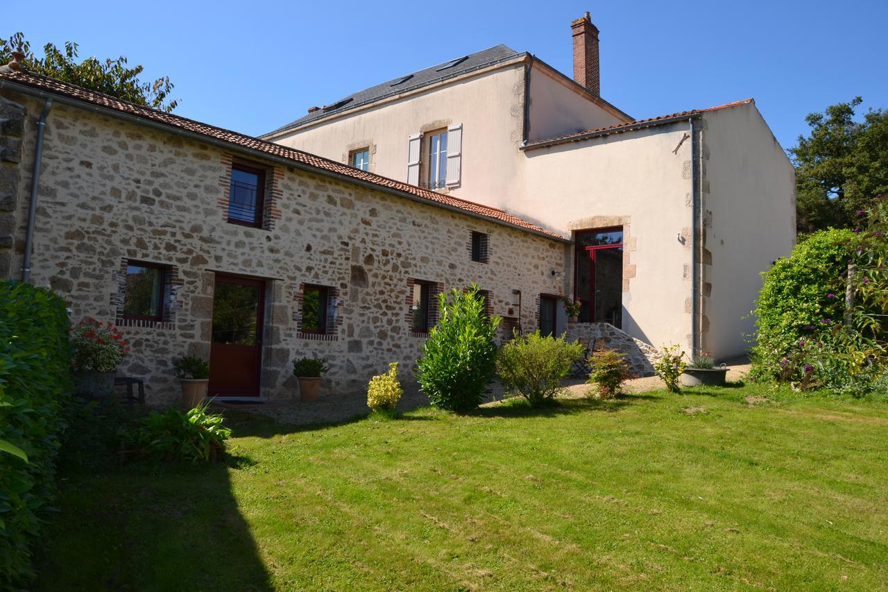 Demeure Du Castel Bed & Breakfast Les Chatelliers-Chateaumur Exterior photo